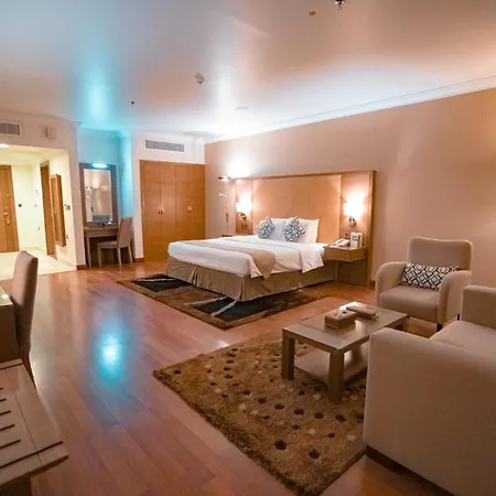 Golden Tulip Hotel Buraidah Al Qassim Exterior photo